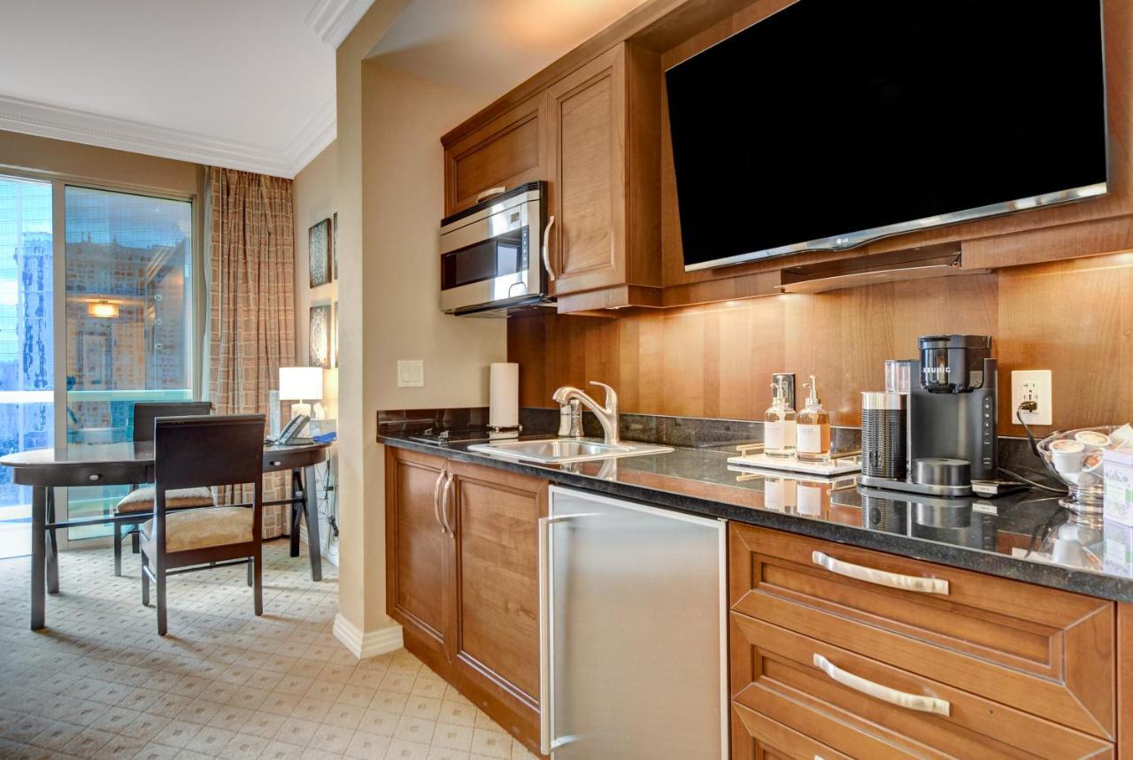 Balcony Full Strip View Suite Mgm Signature Free Valet Las Vegas Zewnętrze zdjęcie