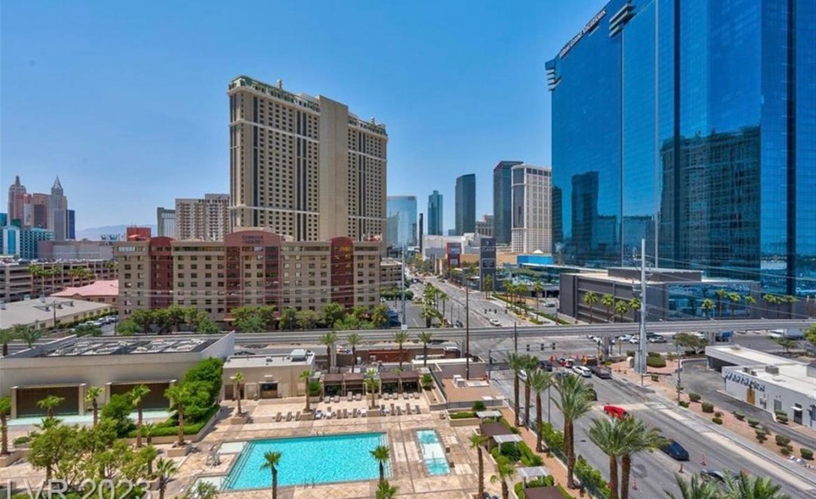 Balcony Full Strip View Suite Mgm Signature Free Valet Las Vegas Zewnętrze zdjęcie